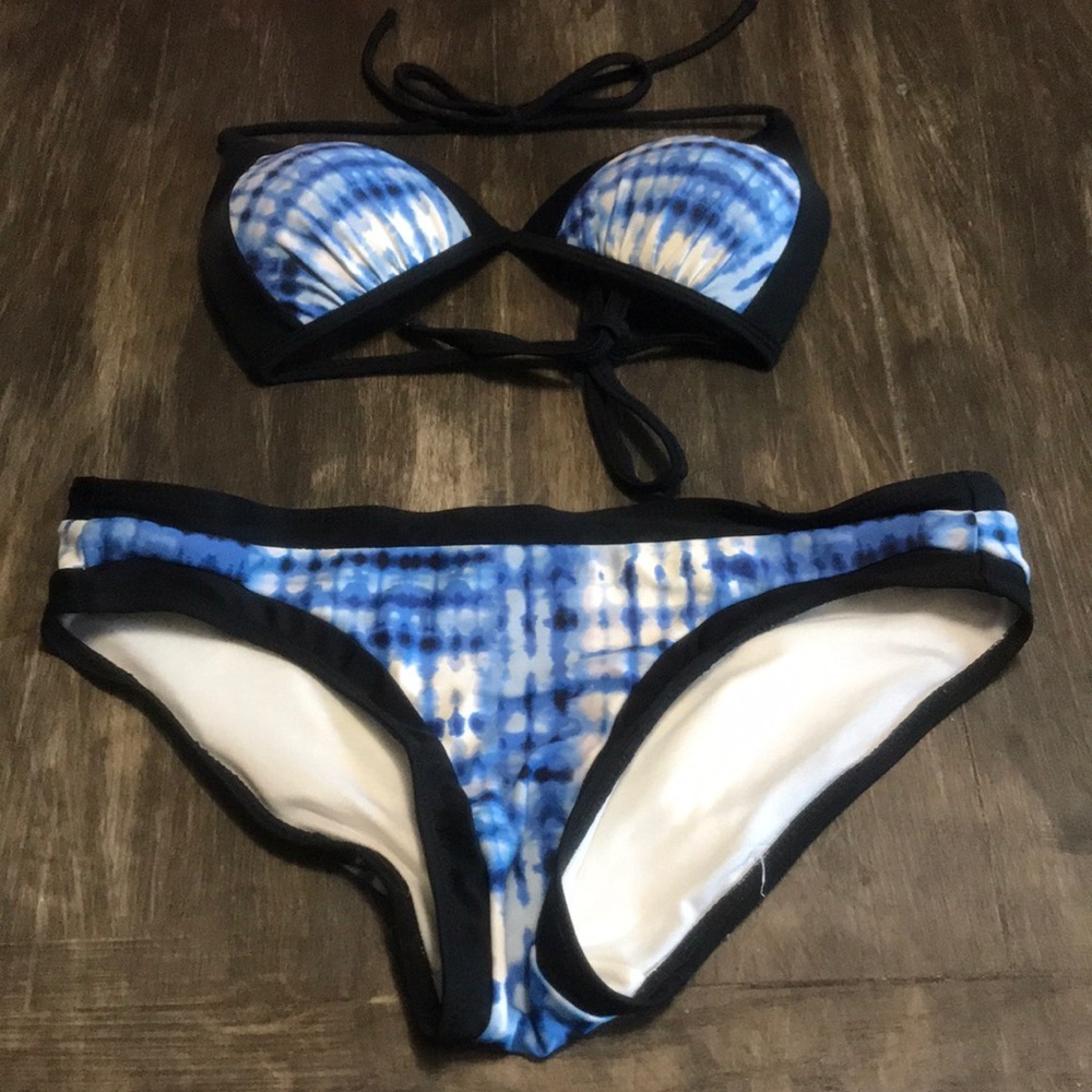 bathing suit